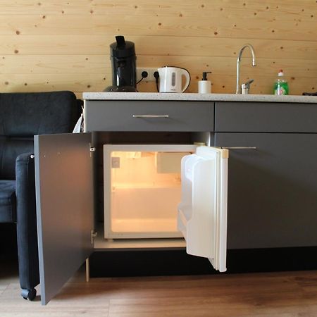 Camping Pod: Lyts Dekema 2 Baard Exterior foto