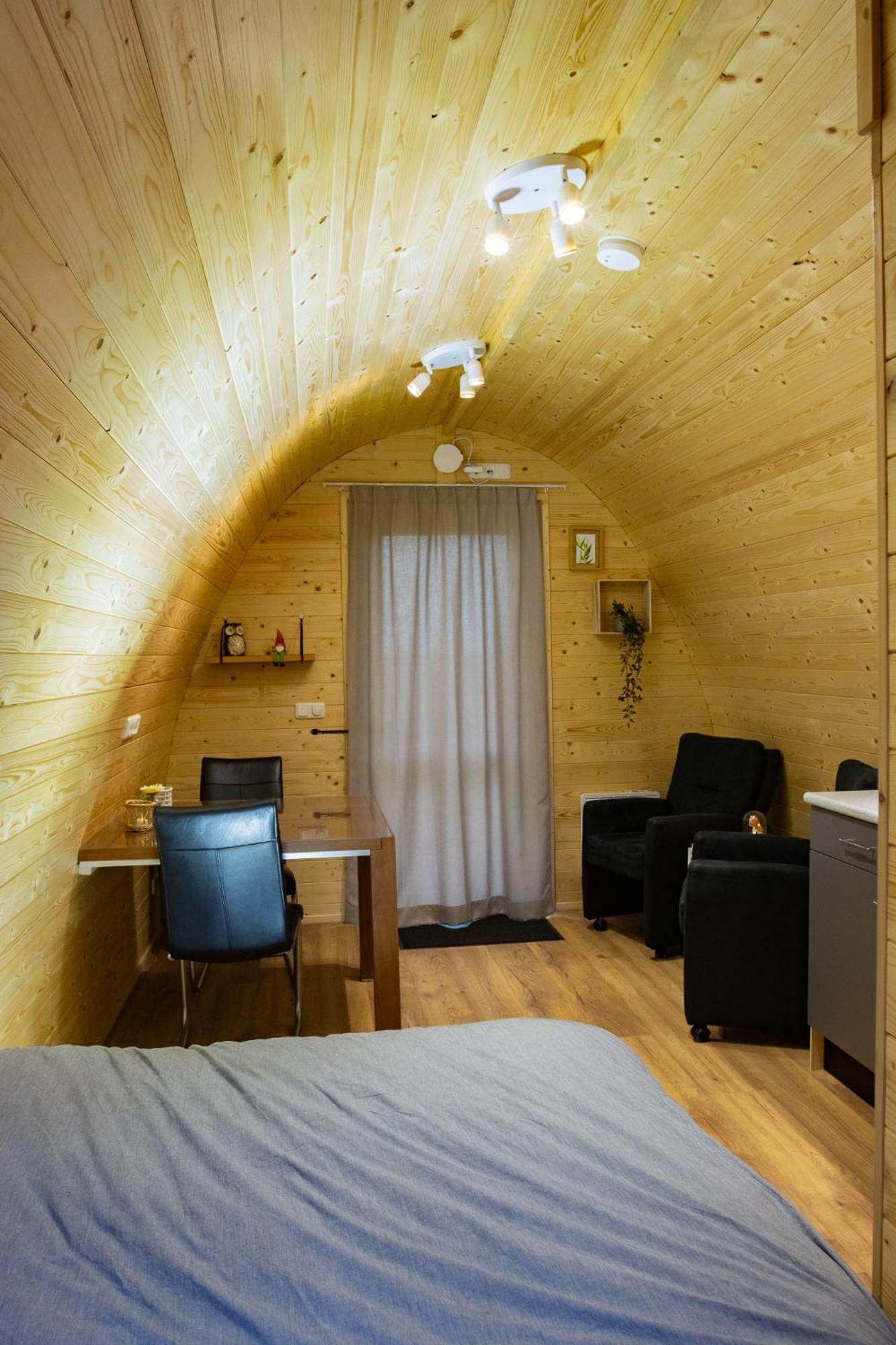 Camping Pod: Lyts Dekema 2 Baard Exterior foto