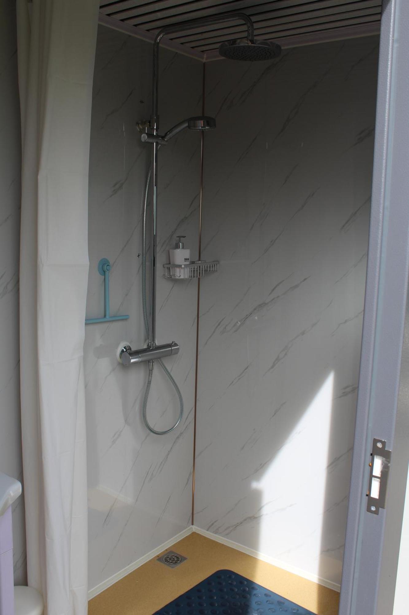 Camping Pod: Lyts Dekema 2 Baard Exterior foto